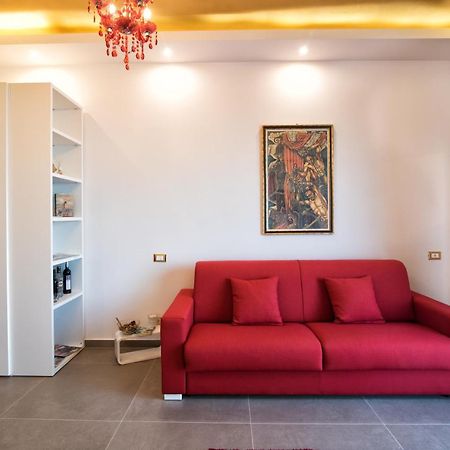 A Due Passi... Apartman Giardini Naxos Kültér fotó